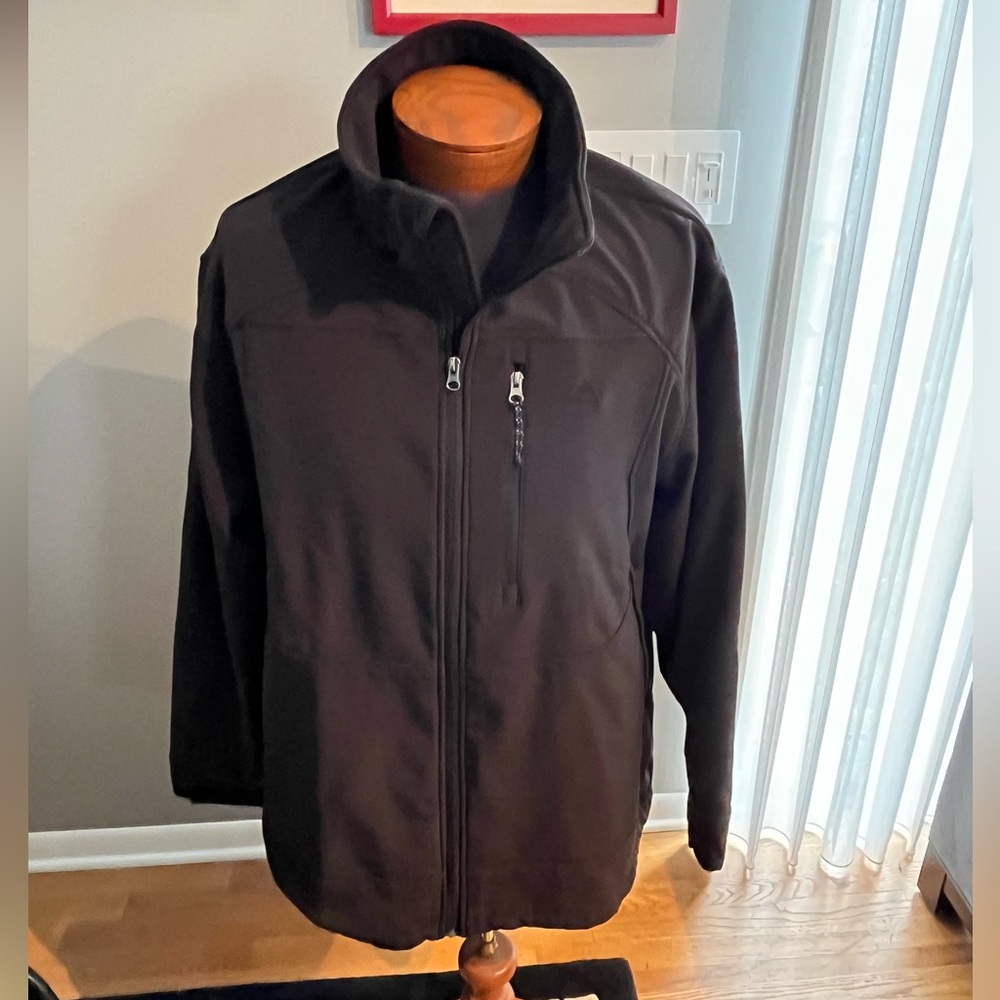 Men’s black snozu jacket.  You’ll be warm, look good & be comfy. Size xxl.